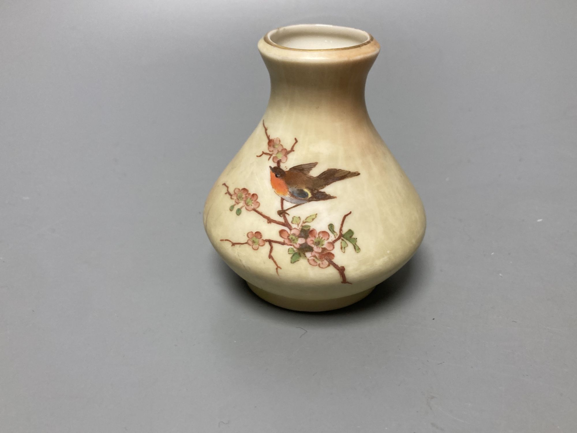 A Hadley's Worcester pot pourri vase, plate painted by Powell and Locke Worcester vase, tallest 13cm